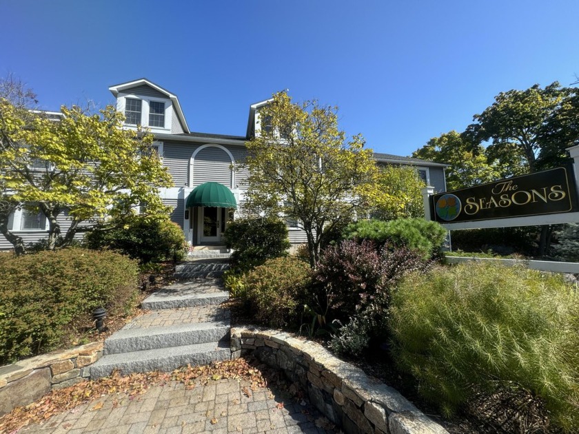 Experience the best of Ogunquit from this inviting top-floor - Beach Condo for sale in Ogunquit, Maine on Beachhouse.com