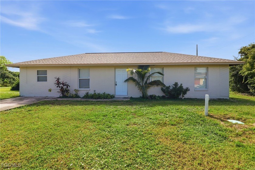 Welcome to 3301 2nd St W, Lehigh Acres, FL 33971-a fantastic - Beach Home for sale in Lehigh Acres, Florida on Beachhouse.com