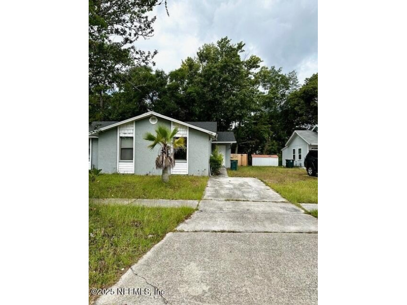 FIRST-TIME HOME BUYER OR GREAT INVESTMENT RENTAL! UNITS look - Beach Home for sale in Jacksonville, Florida on Beachhouse.com