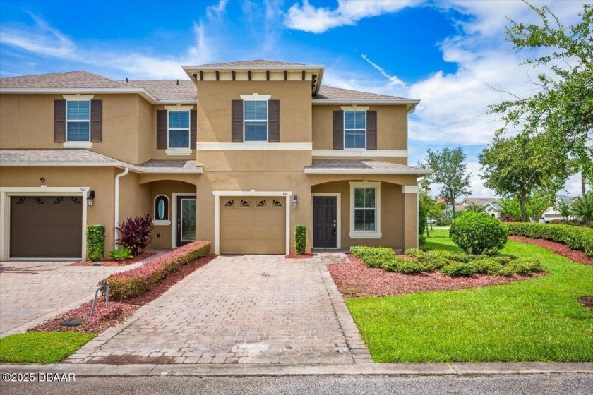 Live the Florida dream in this moveinready 3BR/2.5BA waterfront - Beach Townhome/Townhouse for sale in Daytona Beach, Florida on Beachhouse.com