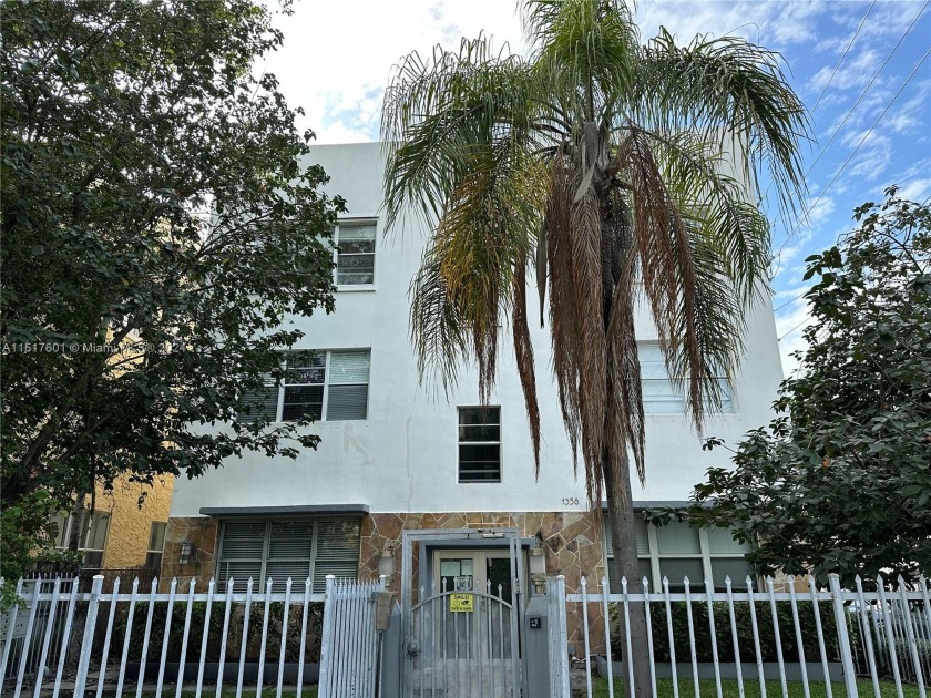 Short sale. Buyer must accept with open permit for flooring in - Beach Condo for sale in Miami Beach, Florida on Beachhouse.com