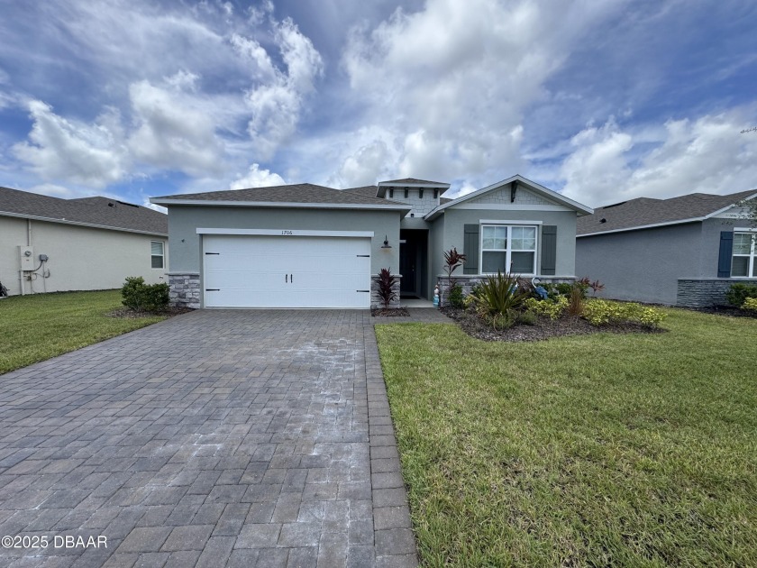 Motivated Seller!! Bring all Offers!! Seller will contribute $3 - Beach Home for sale in New Smyrna Beach, Florida on Beachhouse.com