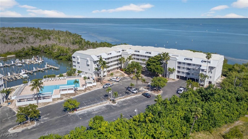Commanding unparalleled, sweeping views of Pine Island Sound - Beach Condo for sale in Captiva, Florida on Beachhouse.com