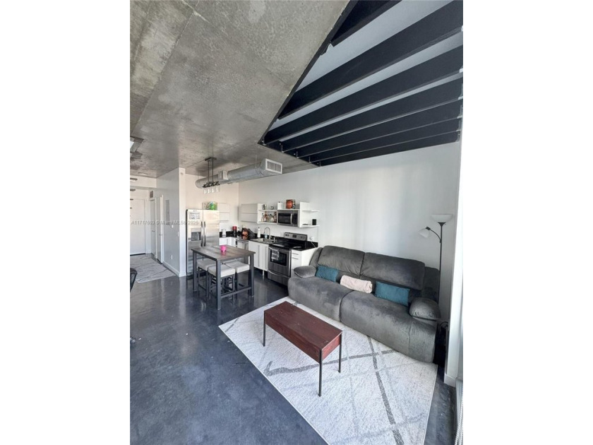 Completely renovated 2 story waterfront 1 bed, 1.5 bath condo - Beach Condo for sale in Miami, Florida on Beachhouse.com