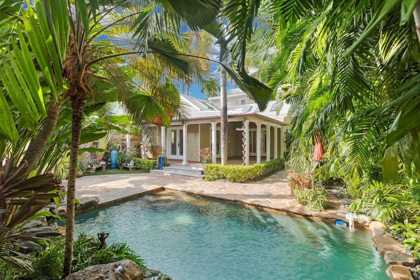 Situated in the prestigious heart of Old Town, 906 Southard - Beach Home for sale in Key West, Florida on Beachhouse.com
