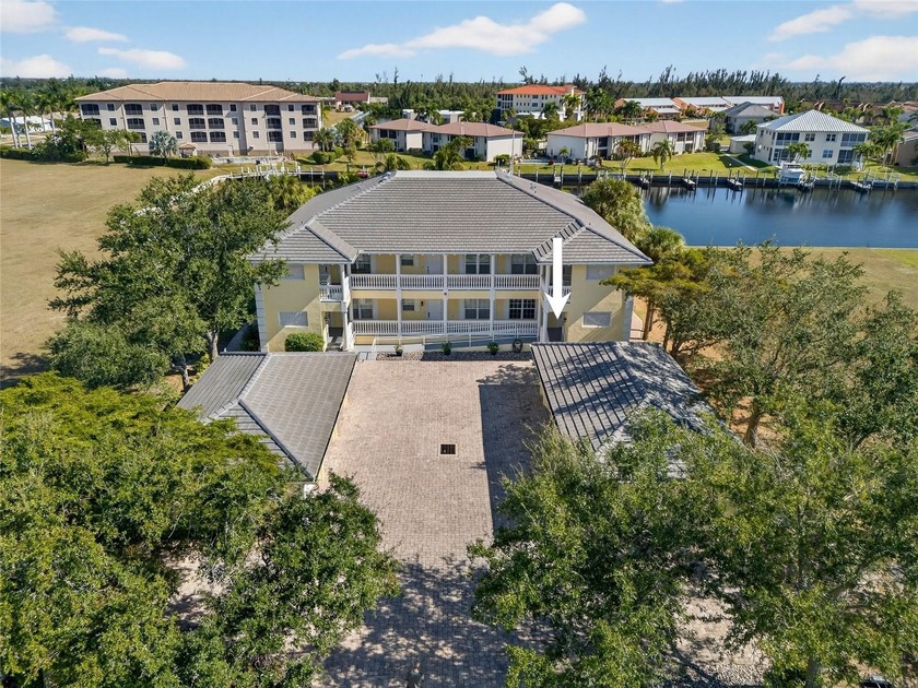 ARGUABLY THE BEST PRICED CONDO IN PGI! BRING OFFERS! DEEDED DOCK - Beach Condo for sale in Punta Gorda, Florida on Beachhouse.com