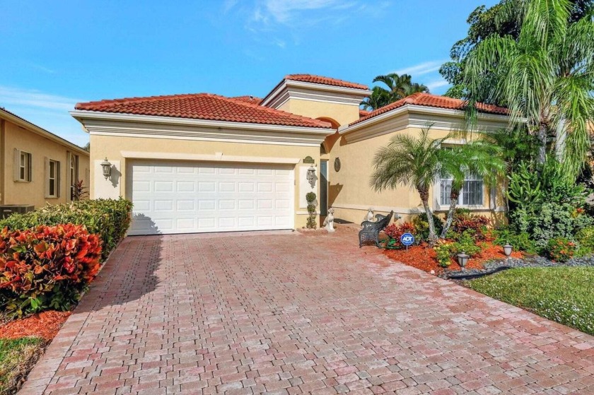 Absolutely stunning Lakefront home on one of the  street in - Beach Home for sale in Delray Beach, Florida on Beachhouse.com