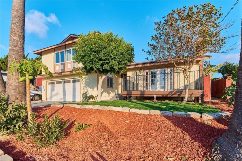 This 4-bedroom, 3-bathroom, 2,000 sq ft home in Oceanside offers - Beach Home for sale in Oceanside, California on Beachhouse.com