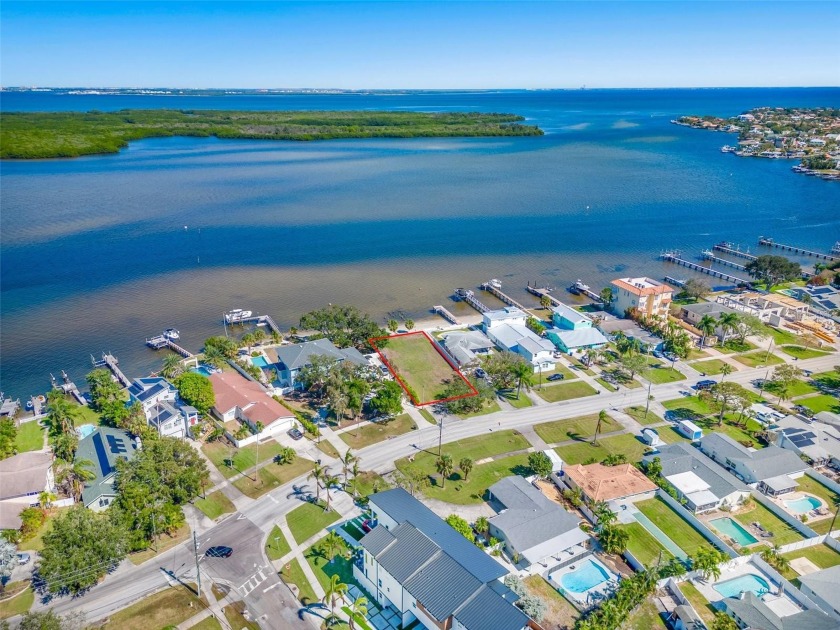 An exceptional opportunity presents itself with this rare - Beach Lot for sale in St. Petersburg, Florida on Beachhouse.com