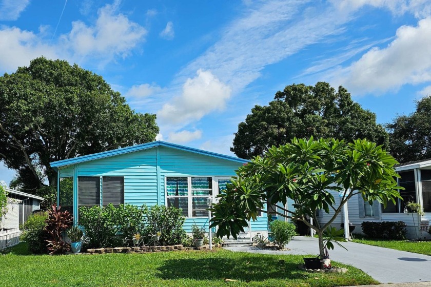 Large 1456 sf 1989 2-bedroom, 2-bathroom home in Heron Cay, Vero - Beach Home for sale in Vero Beach, Florida on Beachhouse.com