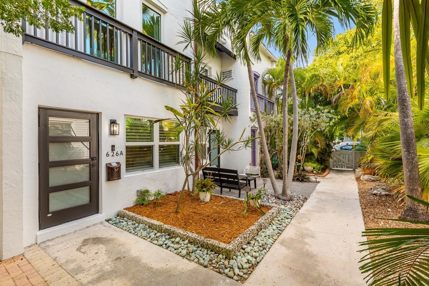 Beautifully renovated 3bd/2.5ba townhouse incredibly located - Beach Townhome/Townhouse for sale in Key West, Florida on Beachhouse.com