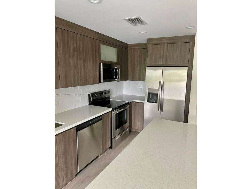 Excellent location brand new 1 bed, 1 bath in Hollywood - Beach Condo for sale in Hollywood, Florida on Beachhouse.com