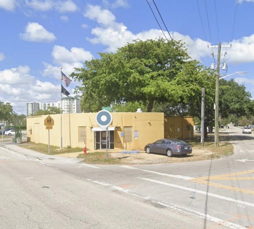 243 S Dixie Hwy W - Beach Commercial for sale in Pompano Beach, Florida on Beachhouse.com