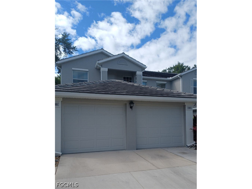 This ground floor end unit condo features 2-bedrooms - Beach Condo for sale in Fort Myers, Florida on Beachhouse.com