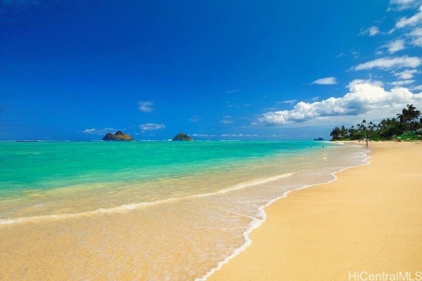 Beautiful, like NEW Larger two bedroom model home. This location - Beach Condo for sale in Kailua, Hawaii on Beachhouse.com