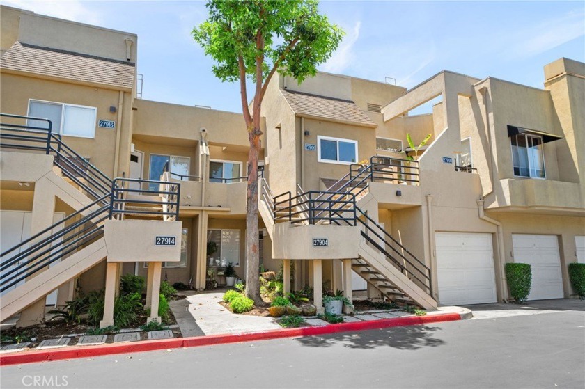 Welcome to the highly sought after community of Rainbow Ridge in - Beach Condo for sale in Mission Viejo, California on Beachhouse.com