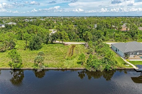 GULF ACCESS and sailboat accessible. End of the Canal lot! NO - Beach Lot for sale in Port Charlotte, Florida on Beachhouse.com