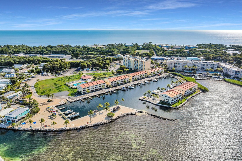 Welcome to Futura Yacht Club!Your island getaway awaits in this - Beach Condo for sale in Plantation Key, Florida on Beachhouse.com