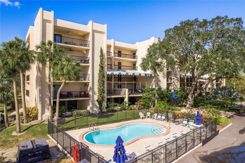 Rare opportunity to own a top floor unit at Tarpon Point - Beach Condo for sale in Tarpon Springs, Florida on Beachhouse.com