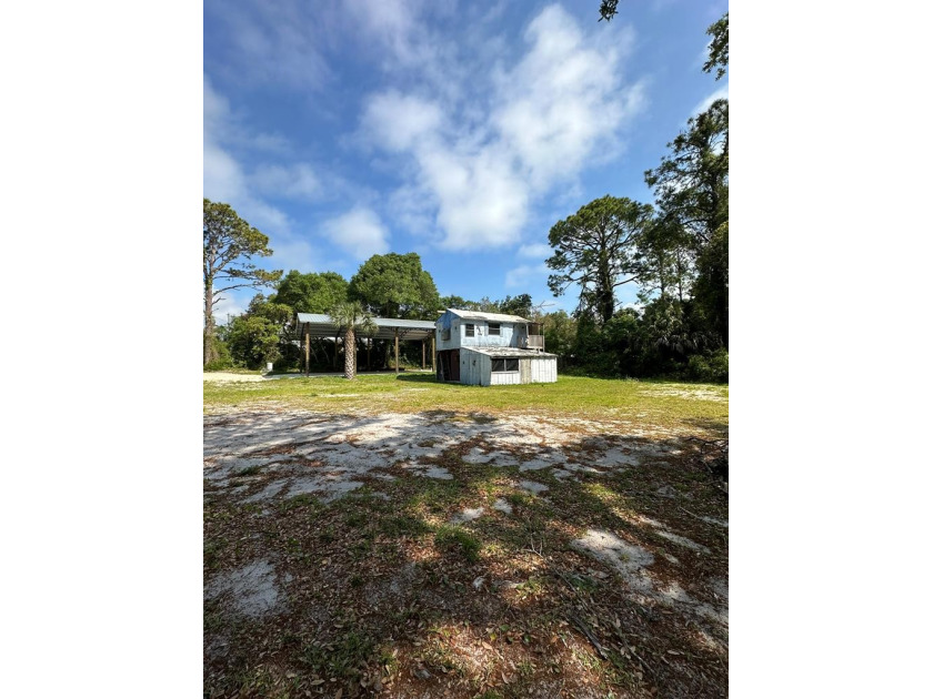 Time for fishing! 2 lots, lots 16 & lot 17, on the corner of 98 - Beach Home for sale in Carabelle, Florida on Beachhouse.com