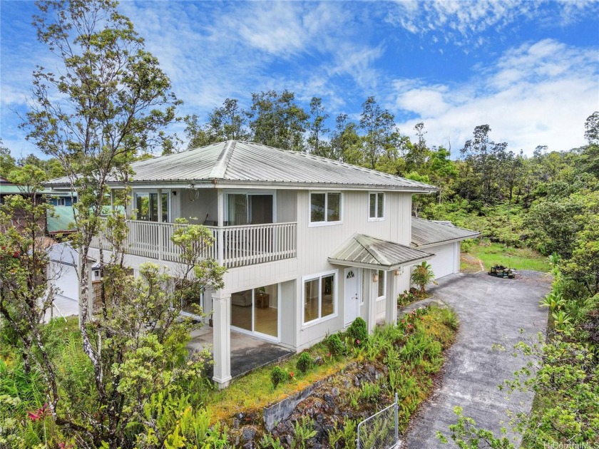 Experience the unparalleled beauty of Mauna Kea and the stunning - Beach Home for sale in Hilo, Hawaii on Beachhouse.com