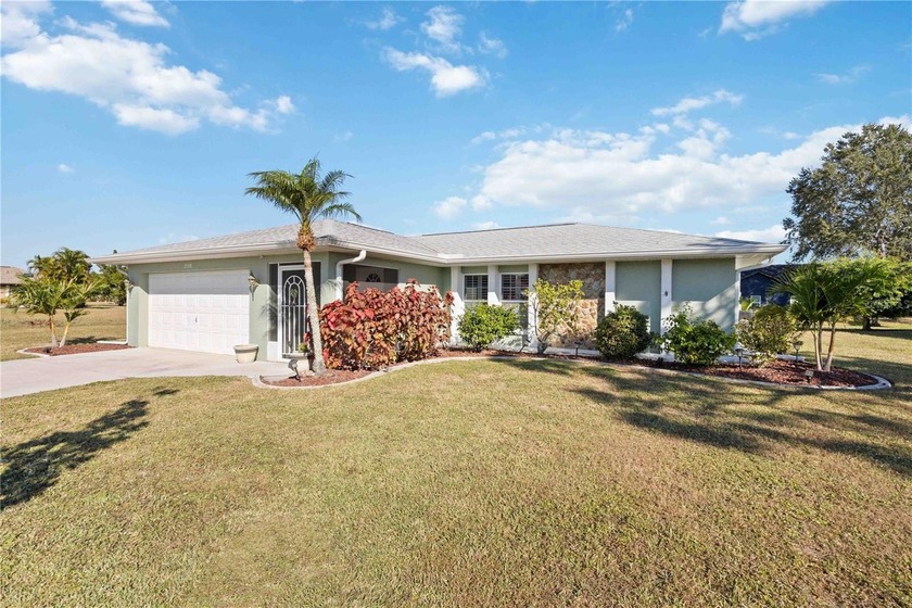 Welcome to this beautifully maintained 2-bedroom, 2-bath pool - Beach Home for sale in Punta Gorda, Florida on Beachhouse.com