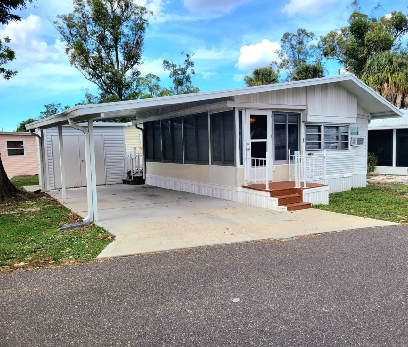 Waterfront Community!! This 1 BR/1BA home is your chance to own - Beach Home for sale in Ruskin, Florida on Beachhouse.com