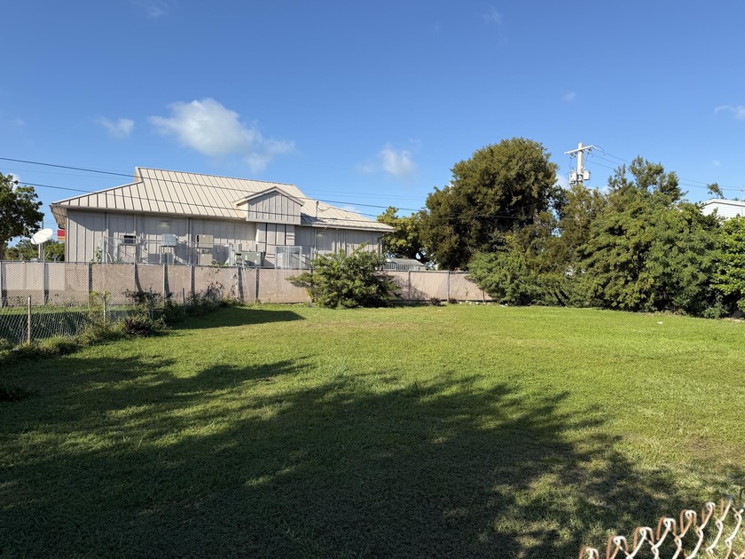 ROGO Exempt lot just 10 minutes from Key West! This spacious lot - Beach Lot for sale in Big Coppitt, Florida on Beachhouse.com