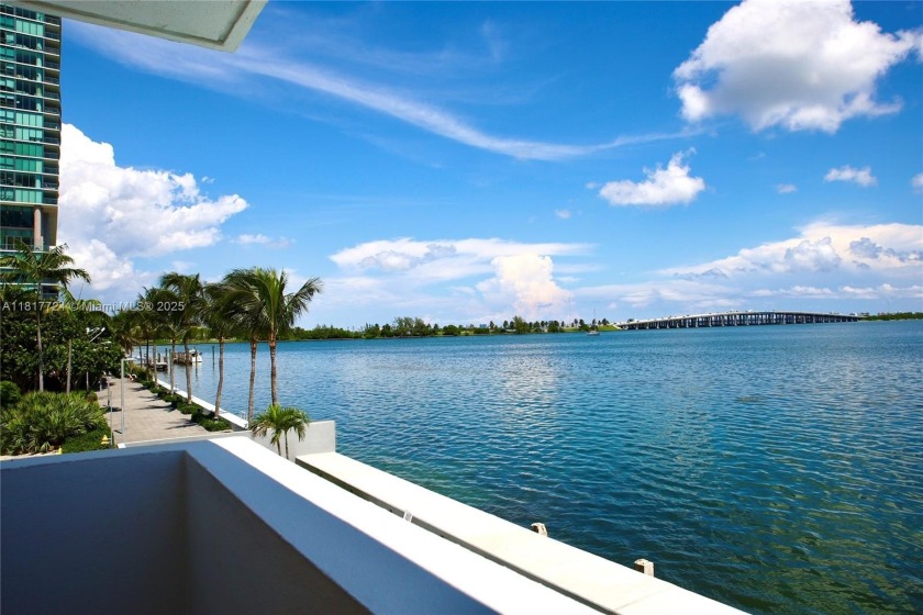 Spectacular 2/2 Condo overlooking Biscayne Bay with a large - Beach Condo for sale in Miami, Florida on Beachhouse.com