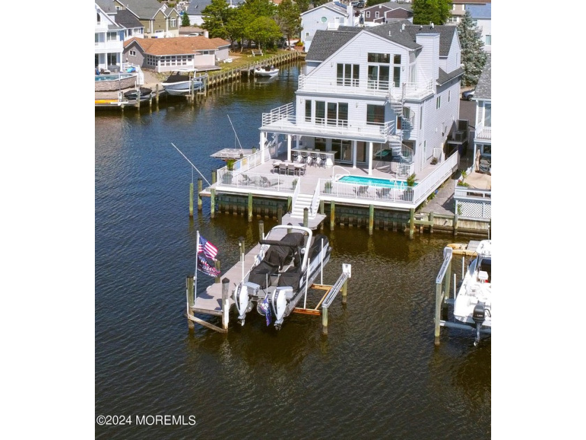 Located in the Havens Cove section of Town featuring beautiful - Beach Home for sale in Brick, New Jersey on Beachhouse.com