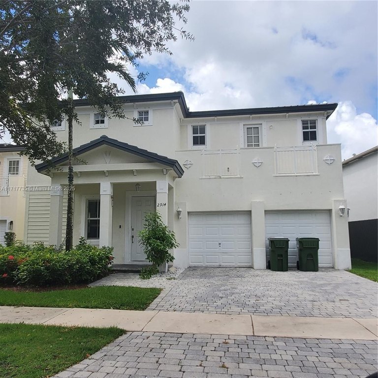 Spacious 4 Bed 3 Bath 2 car garage single family home in Aruba - Beach Home for sale in Homestead, Florida on Beachhouse.com