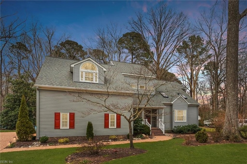 Welcome to 113 Mobjack Loop--an inviting home on a quiet, wooded - Beach Home for sale in Yorktown, Virginia on Beachhouse.com