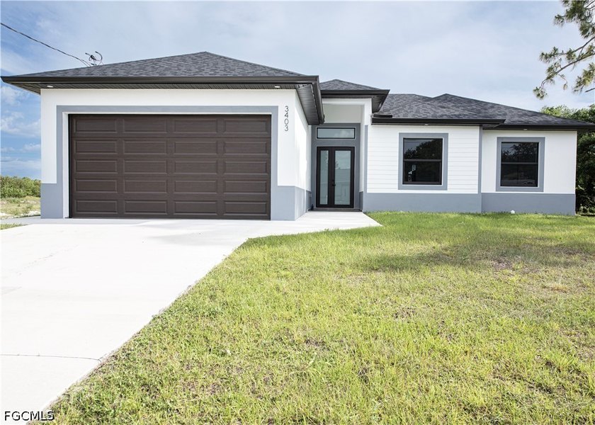 Welcome to Your Dream Home in Lehigh Acres, Florida! Discover - Beach Home for sale in Lehigh Acres, Florida on Beachhouse.com