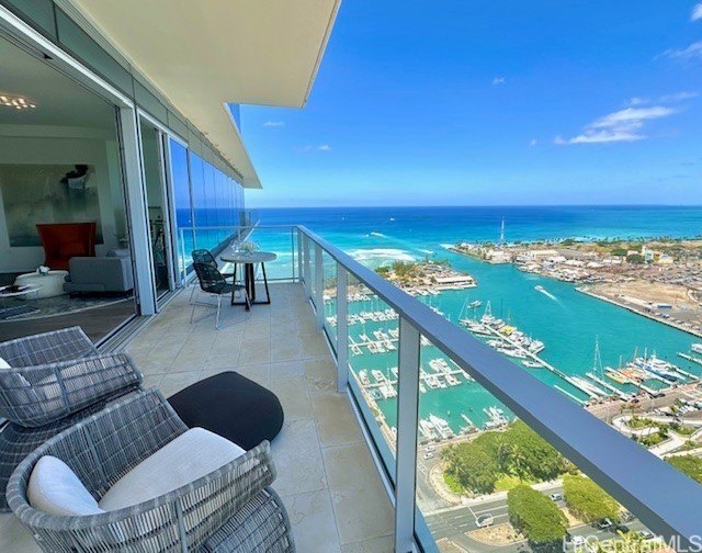 PENTHOUSE! in Ultra-Luxurious Condo *Waiea* in famous Kakaako. 3 - Beach Condo for sale in Honolulu, Hawaii on Beachhouse.com