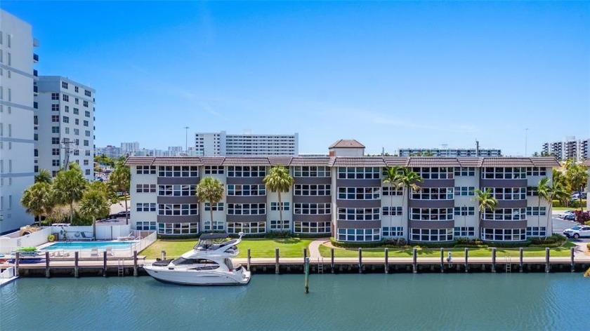 FREE DOCK SLIP 1ST YEAR, PRICE JUST REDUCED BY MOTIVATED - Beach Condo for sale in Fort Lauderdale, Florida on Beachhouse.com