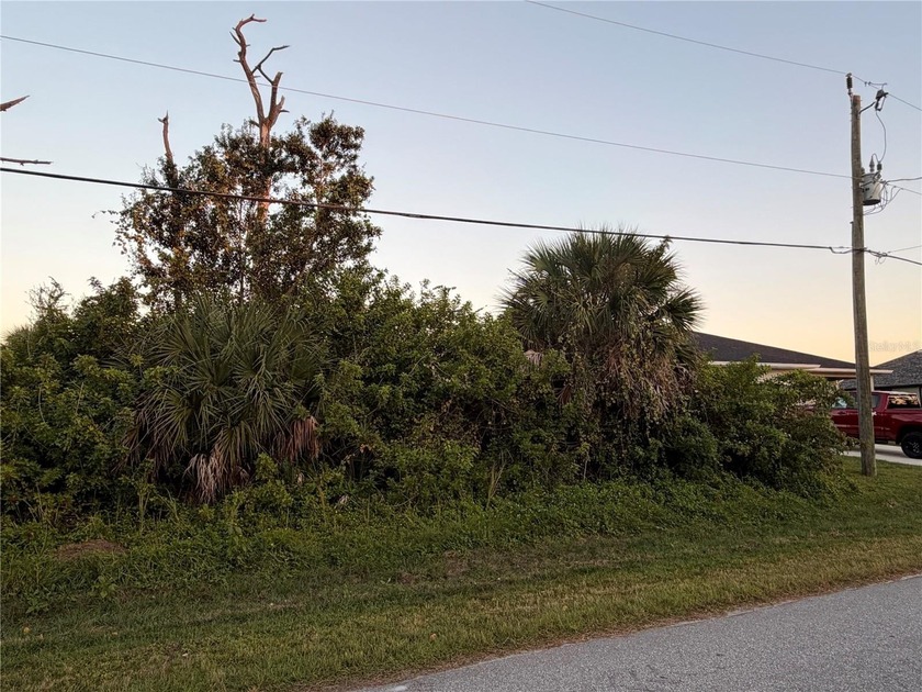 Beautiful building lot in the up-and-coming area of Rotonda - Beach Lot for sale in Rotonda West, Florida on Beachhouse.com