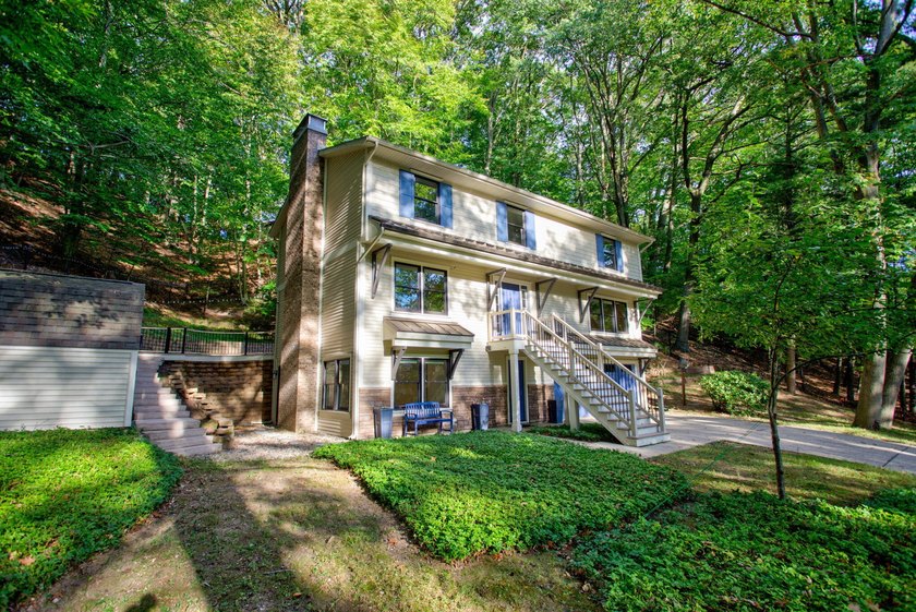 A true West Michigan lakeshore retreat, this Grand Haven home - Beach Home for sale in Grand Haven, Michigan on Beachhouse.com