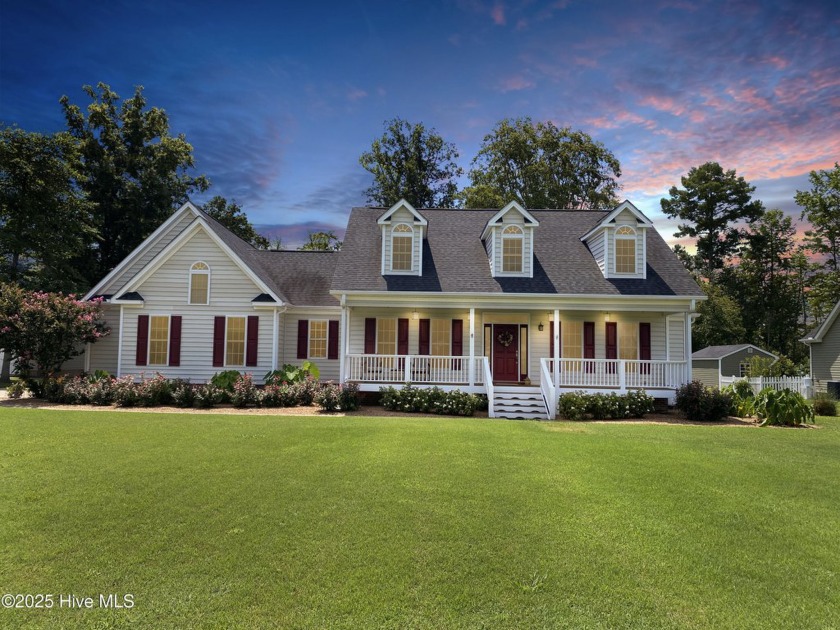 This waterfront home is an entertainers dream house.  Home has - Beach Home for sale in Camden, North Carolina on Beachhouse.com