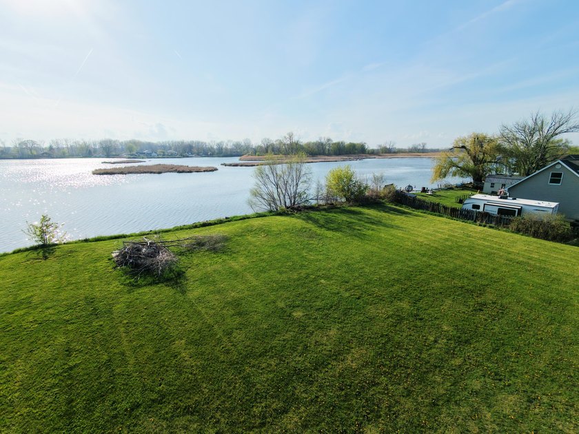 Waterfront opportunity on Silver Creek offering 100 feet of - Beach Lot for sale in Brownstown, Michigan on Beachhouse.com