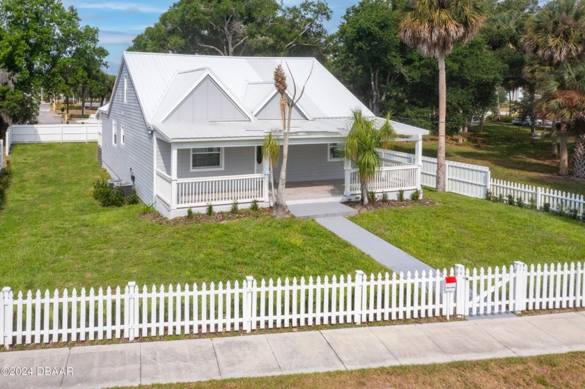 Immaculate renovation from the ground up! Owner spared no - Beach Home for sale in New Smyrna Beach, Florida on Beachhouse.com