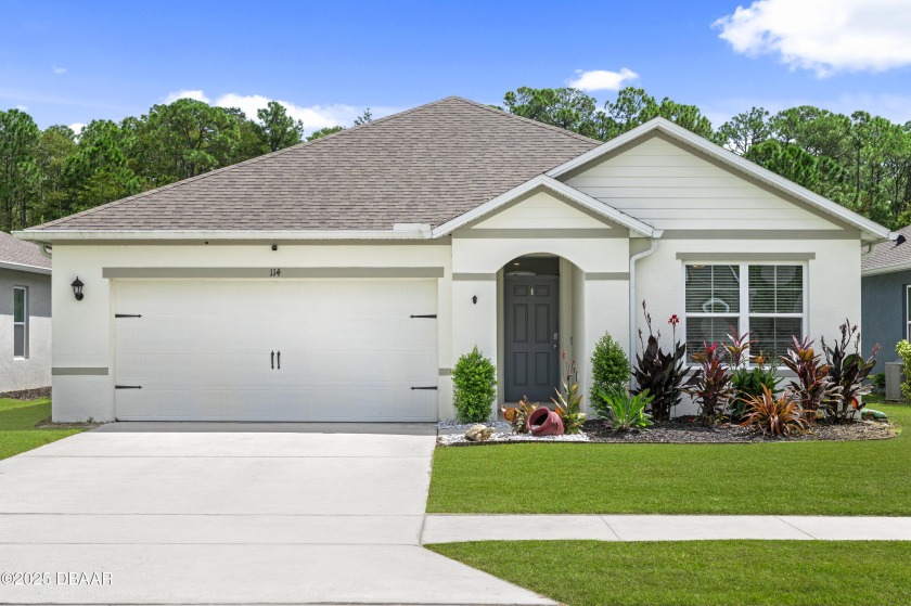 Discover your dream home in this beautifully designed 3-bedroom - Beach Home for sale in Daytona Beach, Florida on Beachhouse.com