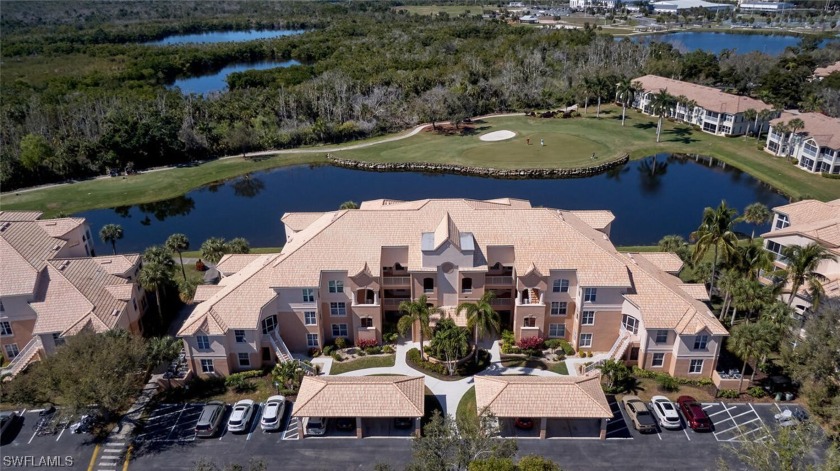 Beautiful 3 bedroom end unit condo in Lexington Country Club's - Beach Condo for sale in Fort Myers, Florida on Beachhouse.com