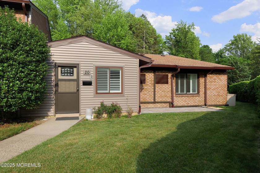Welcome to 20 Lexington Ct. in Desirable Shadow Lake Village - Beach Home for sale in Red Bank, New Jersey on Beachhouse.com