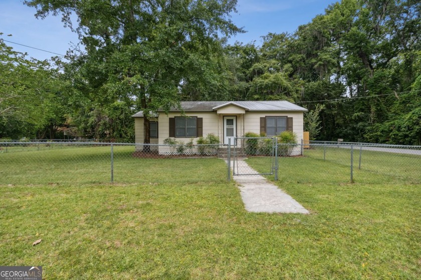 ***Back on the market at no fault from the seller. This 3 - Beach Home for sale in Woodbine, Georgia on Beachhouse.com