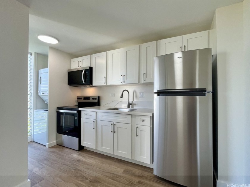 This is a beautifully fully renovated 1 bedroom with 2 parking - Beach Condo for sale in Honolulu, Hawaii on Beachhouse.com