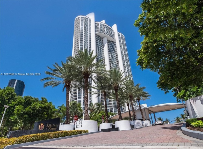 This stunning 3BDR,+Den  4.5-bath home, 3,016 sf, has been - Beach Condo for sale in Sunny Isles Beach, Florida on Beachhouse.com