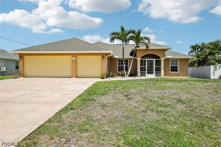 Beautifully updated 3BR/2BA home located in a desirable area of - Beach Home for sale in Cape Coral, Florida on Beachhouse.com