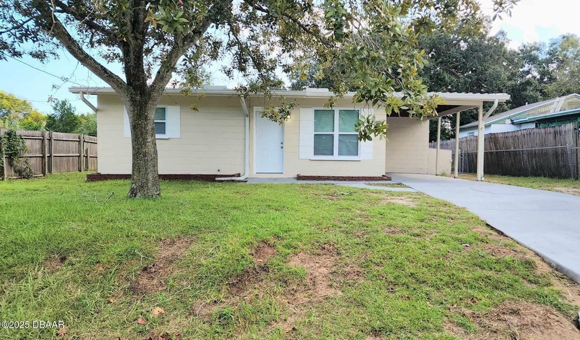 This is a home you don't want to miss! Beautifully renovated 2 - Beach Home for sale in Daytona Beach, Florida on Beachhouse.com