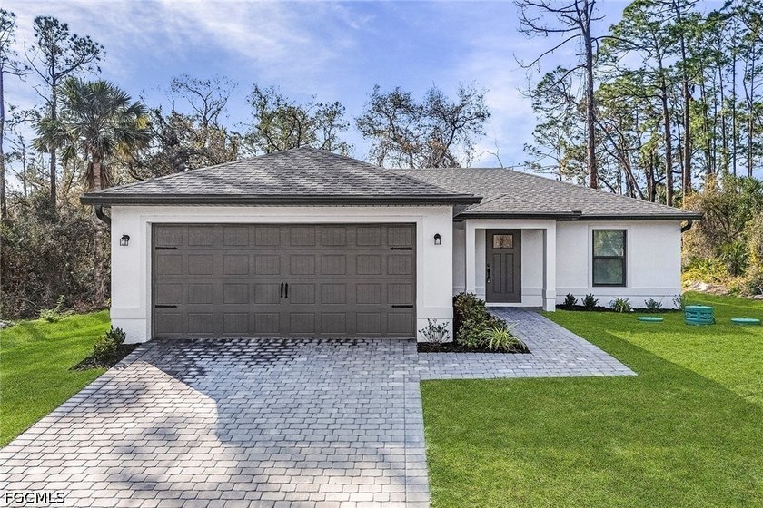 PRICE REDUCED! Nestled in the highly desirable Mirror Lakes area - Beach Home for sale in Lehigh Acres, Florida on Beachhouse.com