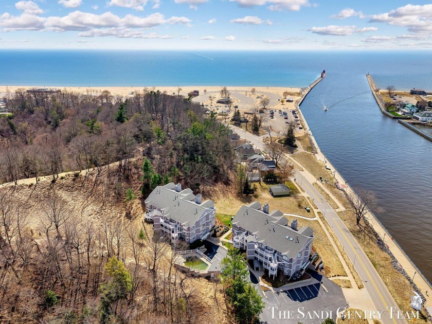 This exquisitely updated 2-level Boardwalk condominium offers - Beach Condo for sale in Grand Haven, Michigan on Beachhouse.com